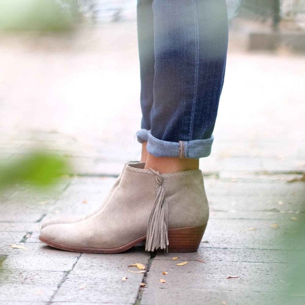 SAM EDELMAN Gray Suede Fringe Ankle Booties